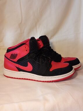 Air Jordan 1 Black & Red Retro High 85 OG Bred